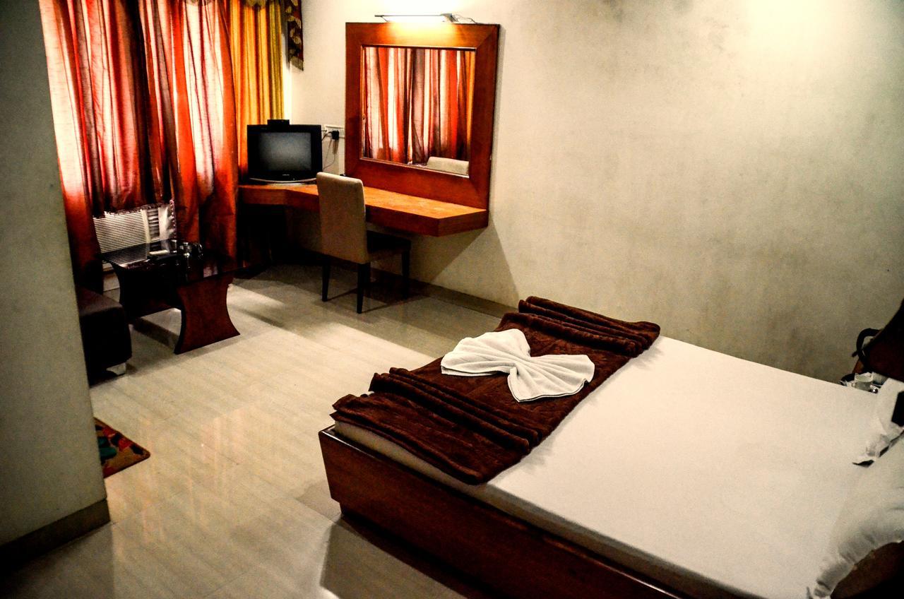 Hotel Aryan Jharsuguda Exterior foto